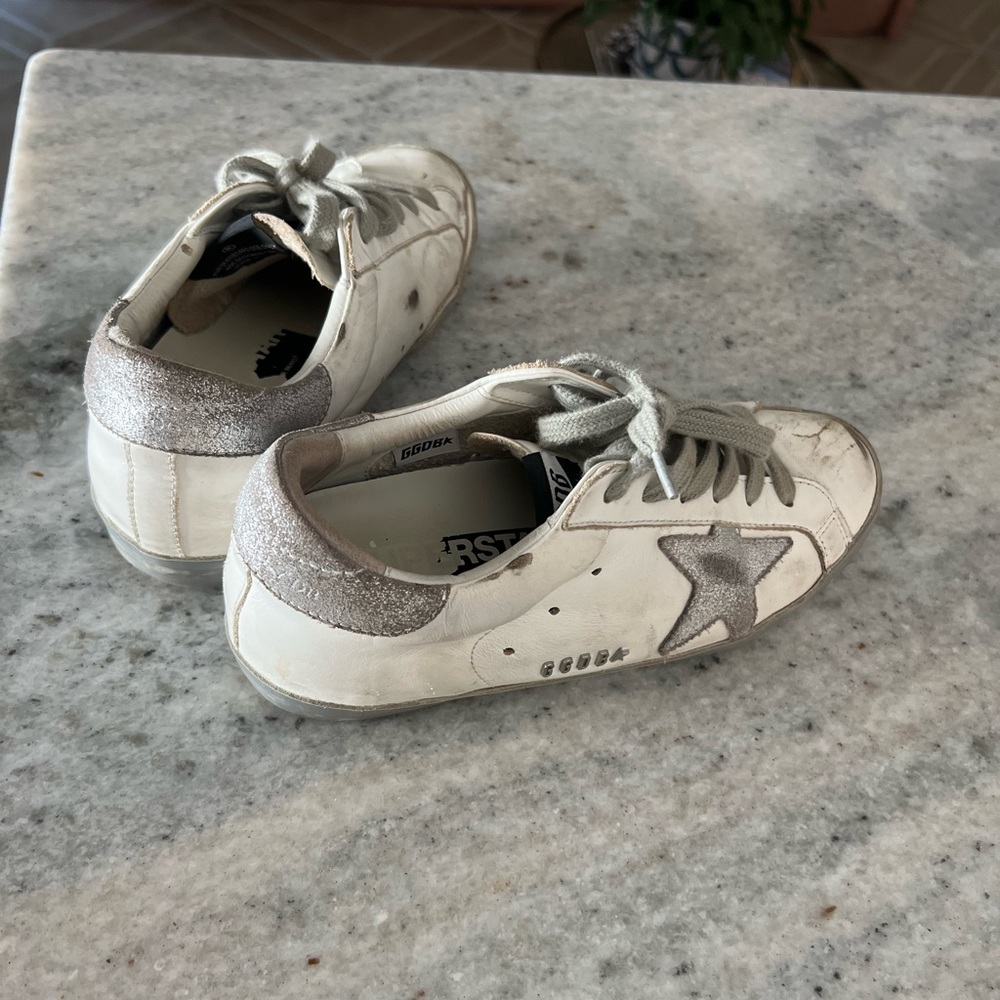 Golden Goose Superstar - white w/silver star